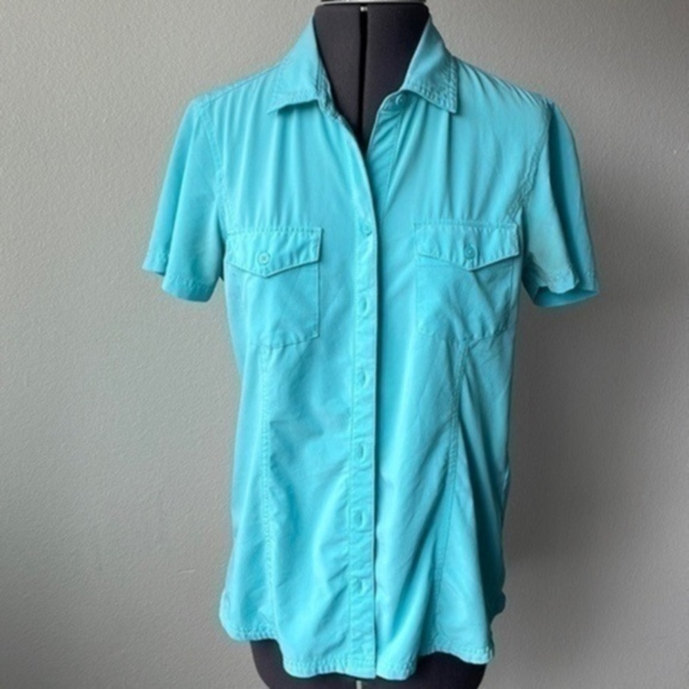 Eddie Bauer top size small aqua button up